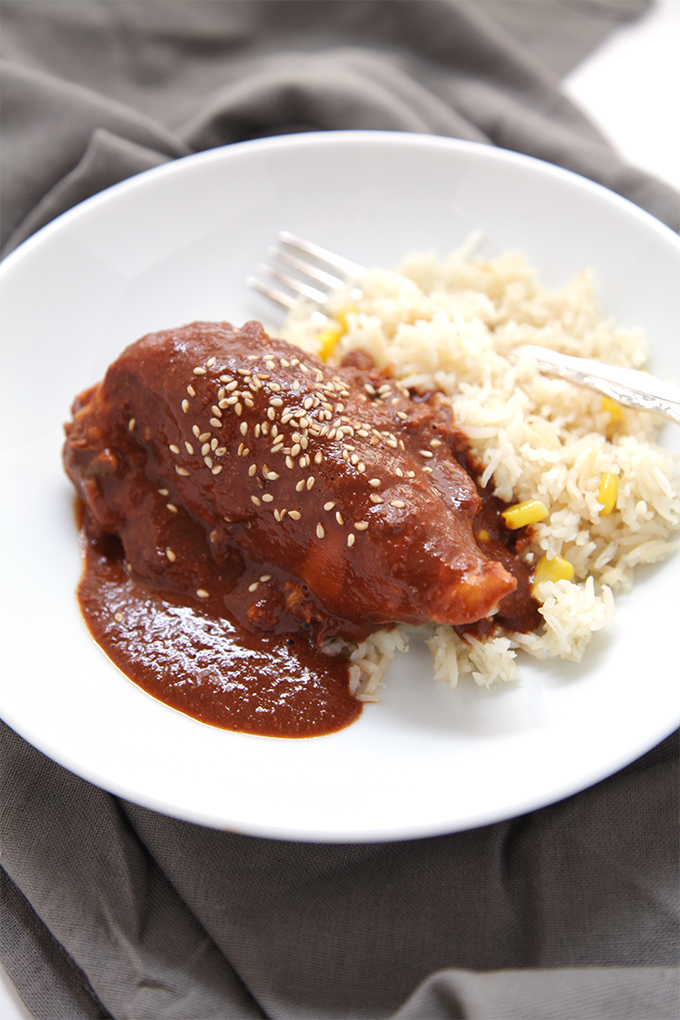Chicken mole (Chicken with Mexican chocolate sauce) - Tastes so fine
