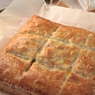 TUNA EMPANADA (EMPANADA DE ATUN)
