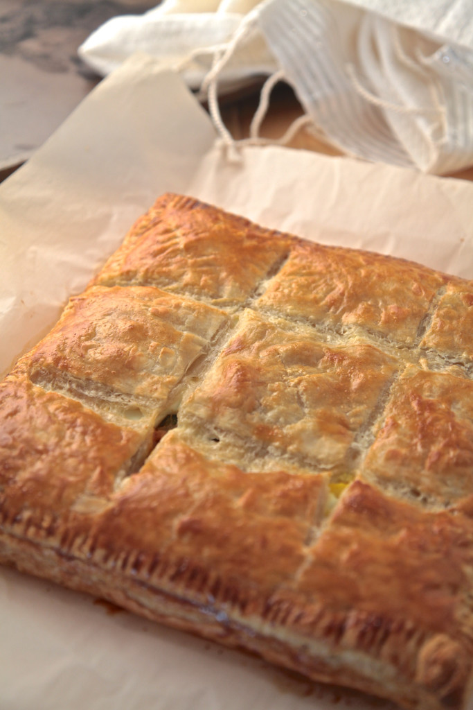 TUNA EMPANADA (EMPANADA DE ATUN)